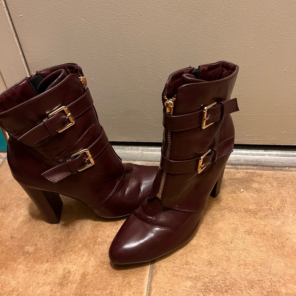 leather heeled bootie.